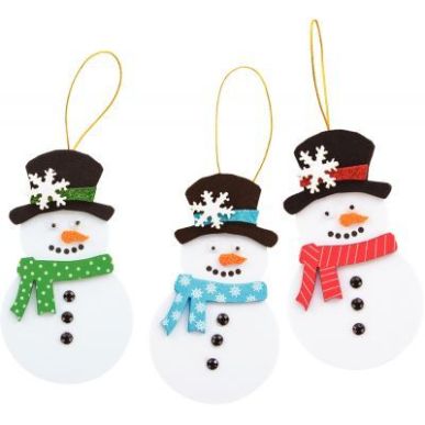 Achetez Sac de 24 bonhommes de neige mousse et accessoires 3845 pas cher sur Ma Rentrée Scolaire