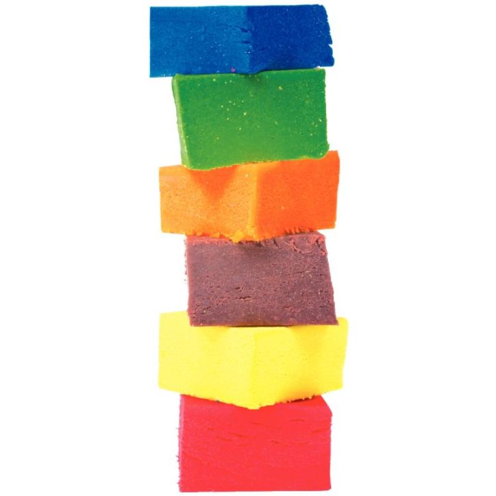 Boîte de 18 pains de 166 grammes de pâte à jouer couleurs vives assorties 556